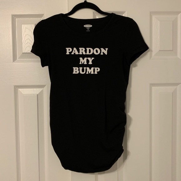 Old Navy Tops - ⭐️Host Pick⭐️ Old Navy Maternity Tee